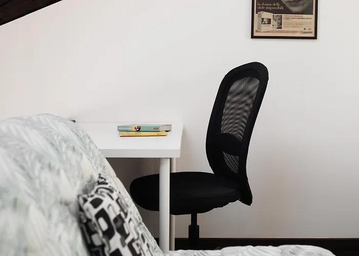 Stylish Top-floor Apt; Design Disctrict Apartment *
