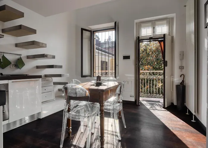 Stylish Top-floor Apt; Design Disctrict Apartment *